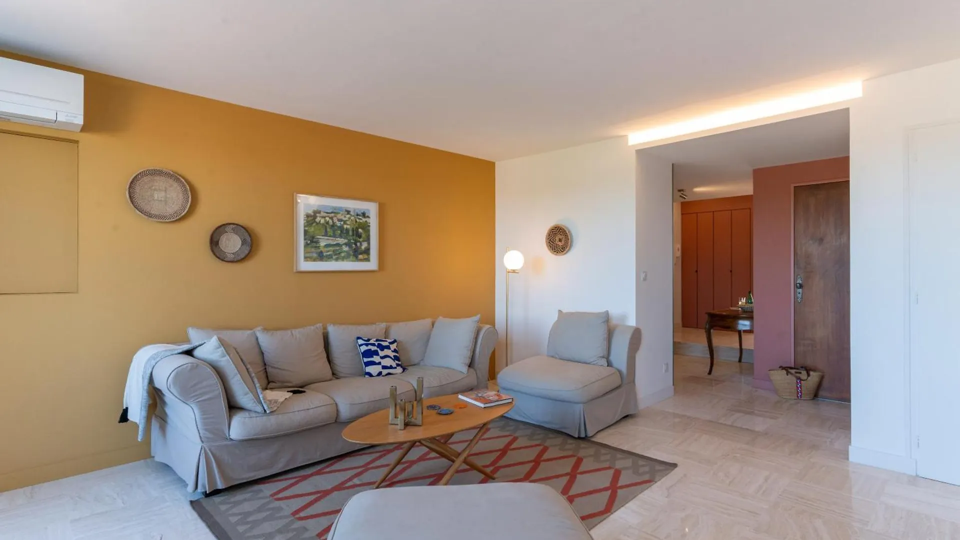 Le 17 - Centre Historique Avec Garage - Apartment Avignon 0*,  France