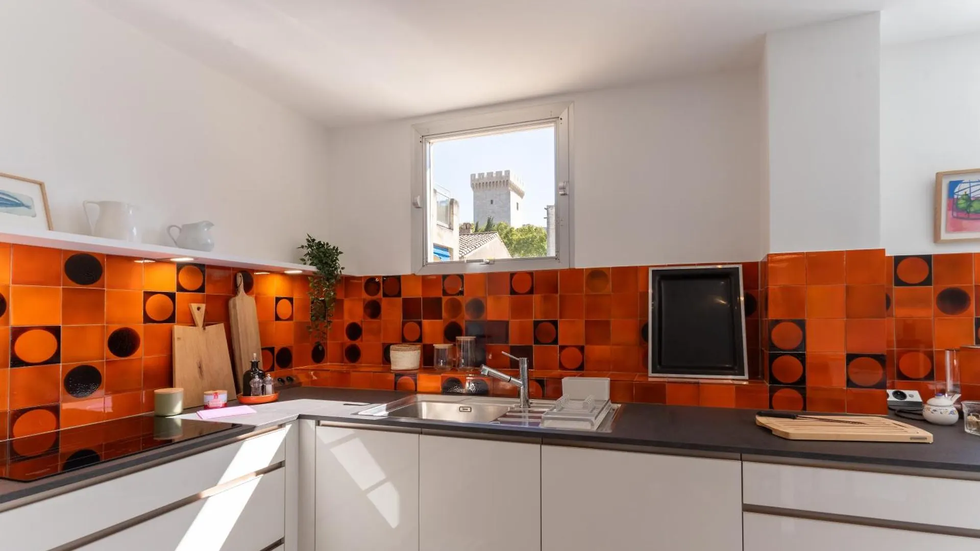 Le 17 - Centre Historique Avec Garage - Apartment Avignon France